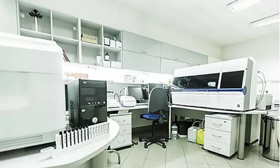 洁净实验室装修厂家_装修室厂家实验洁净等级标准_洁净实验室装修工程